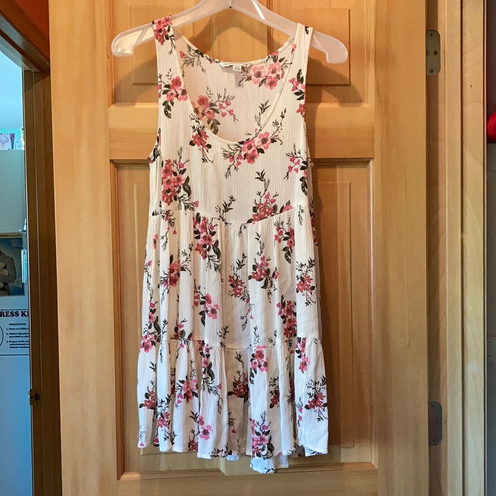 🌸American Eagle Outfitters Floral Dress - Picture 2 of 6